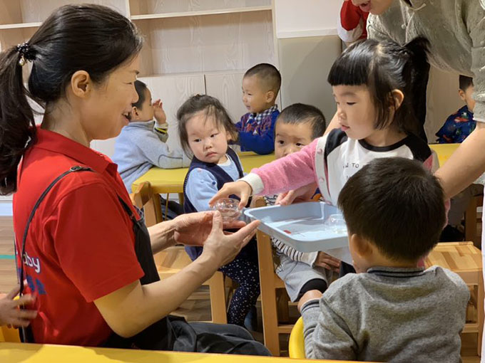 嬰智貝佳莘莊園家長進課堂之“茶的故事和禮儀”